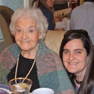 Meet your Posher, Laura